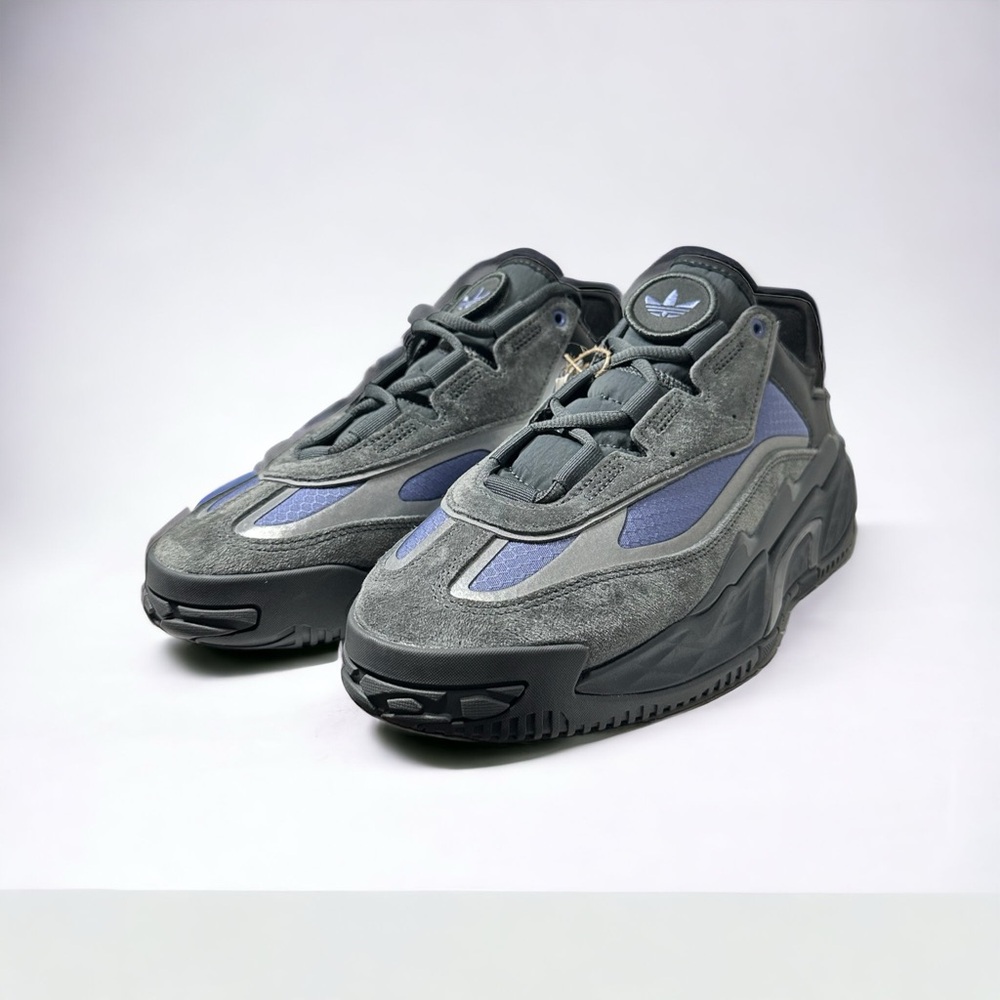 Men’s Adidas Niteball Shoes brand new